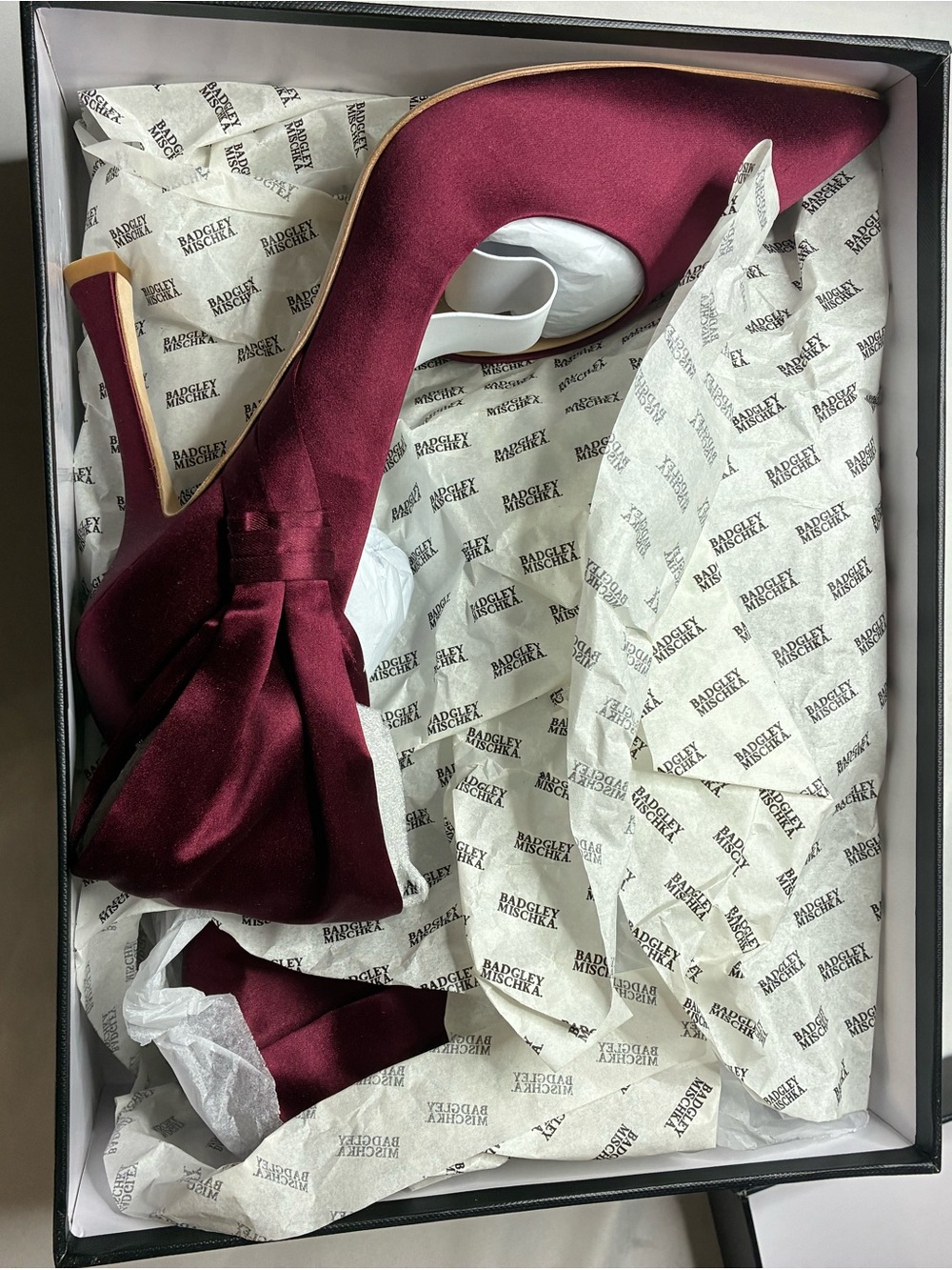 Badgley Mischka Alejandra Pump Burgundy 10 New Glam Pointed Toe Satin Bow